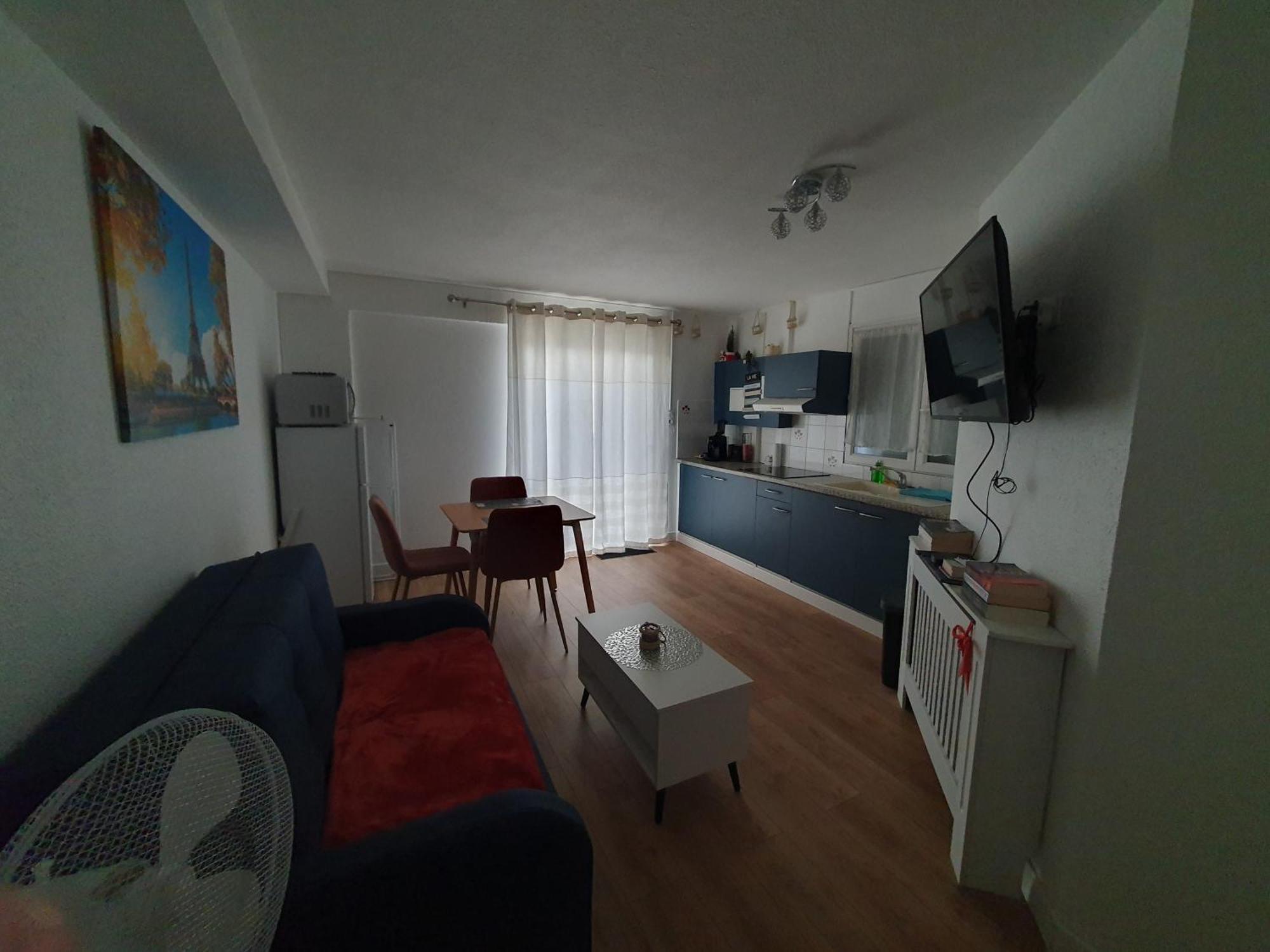 Studio Equipe Et Meuble St Cyprien Сен-Сиприен Экстерьер фото
